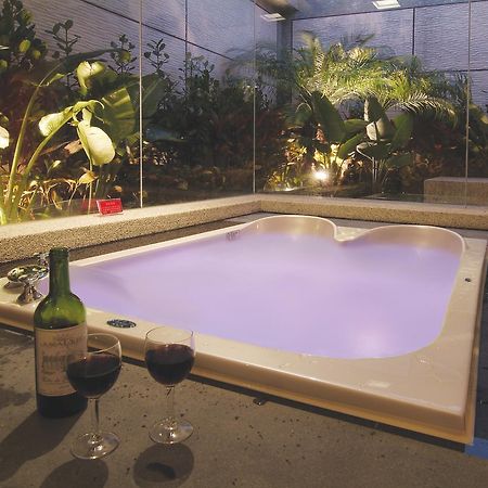 Q Motel精品旅館 Tucheng Extérieur photo